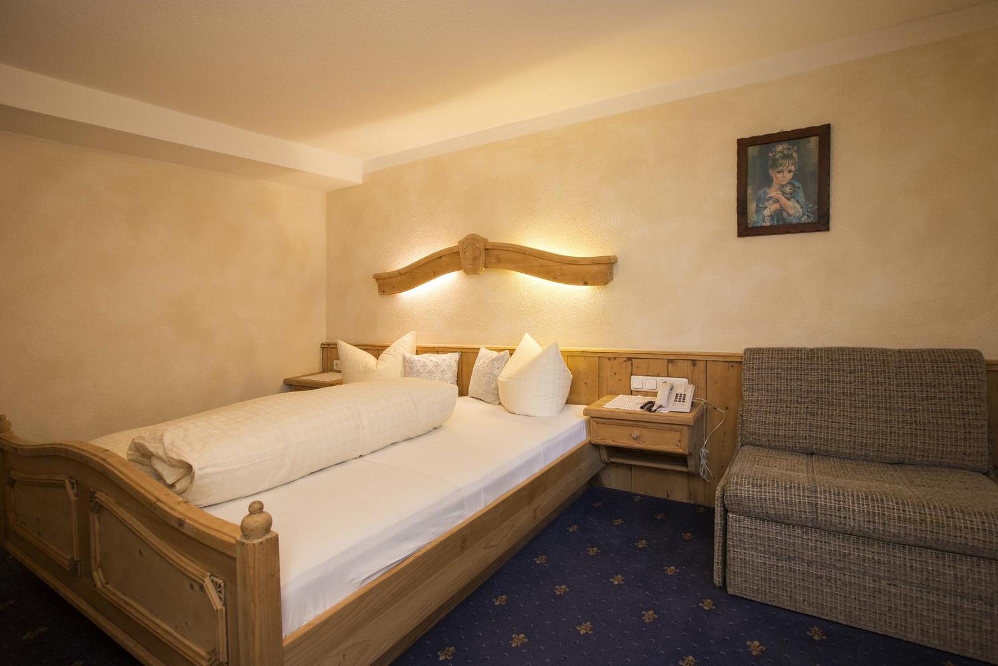 אישגל Hotel Tanzer מראה חיצוני תמונה